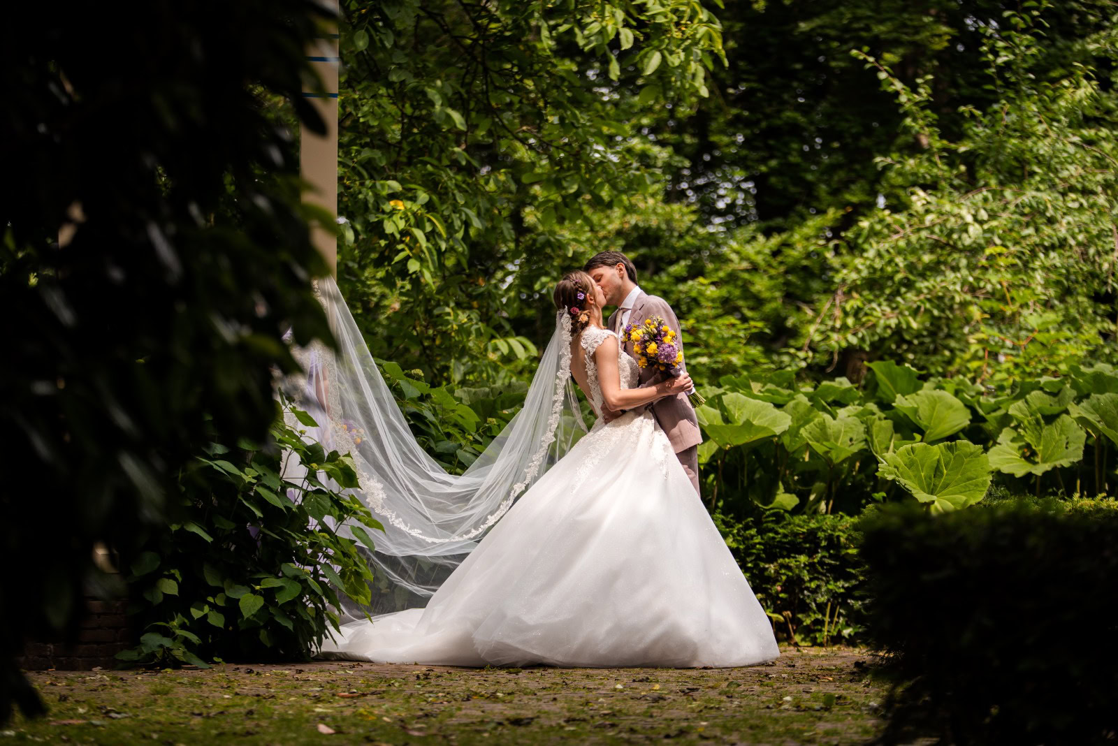 De bruiloft van Esmay & Jason